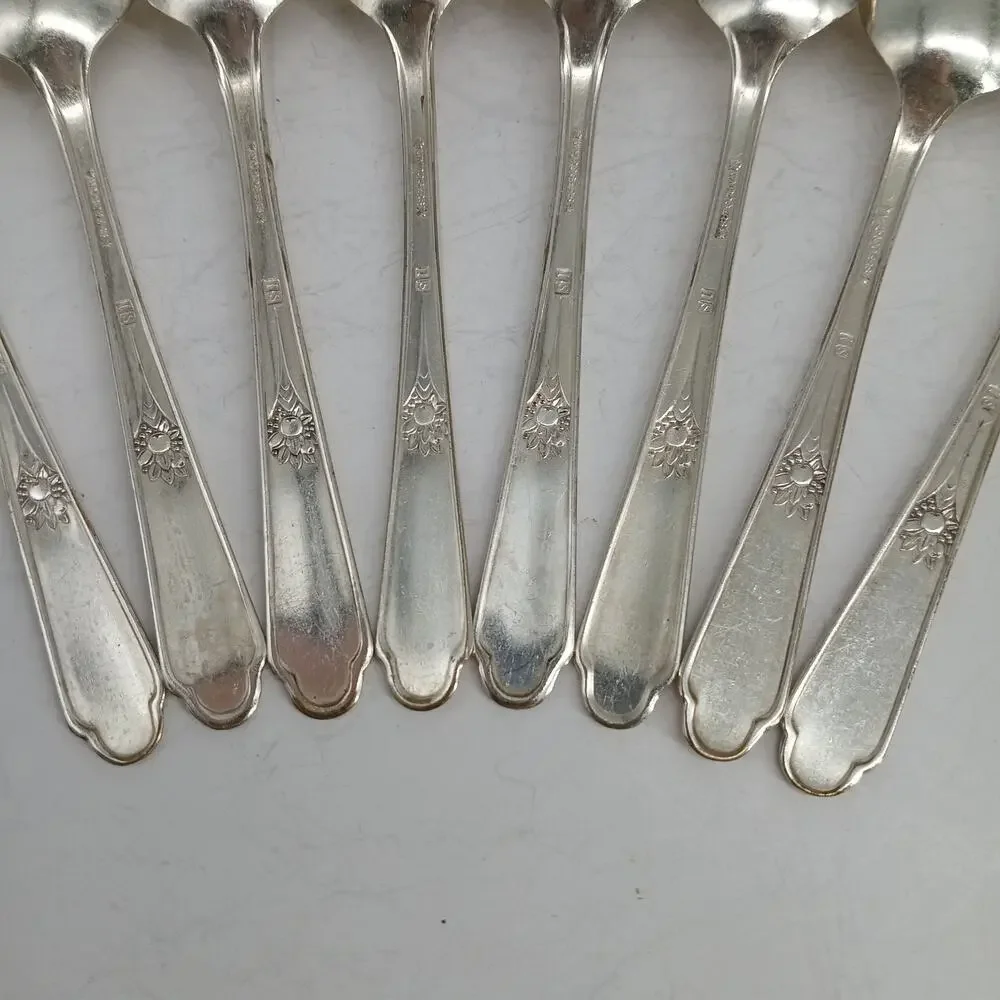 8X Tsp Wm Rogers 1937 Memory Hiawatha Teaspoon Silverplate Flatware